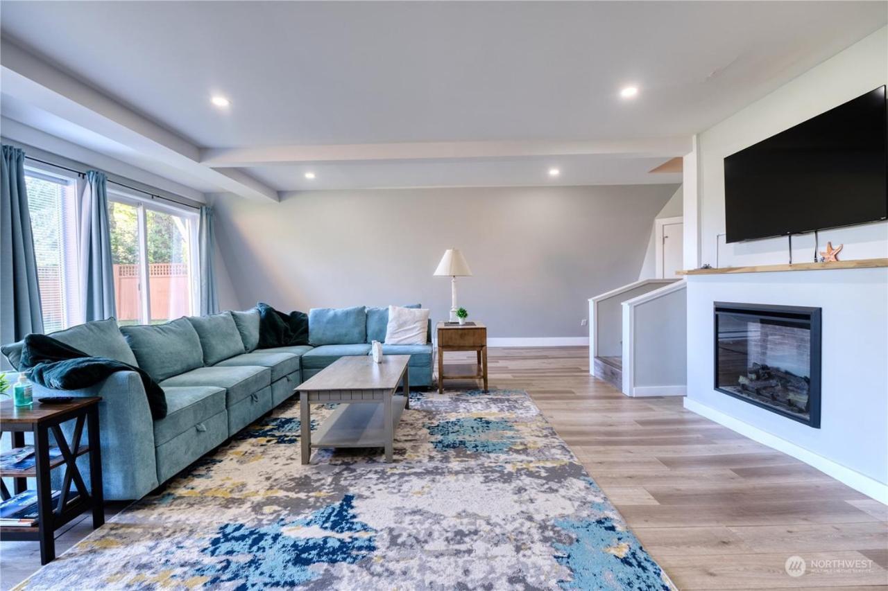 Newly Remodeled 2Bd Room A Frame Cottage Point Roberts Экстерьер фото